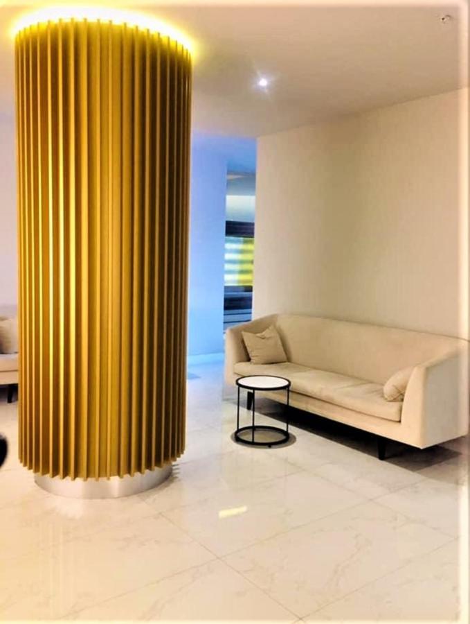 Sea Side Aparthotel In Orbi Complex Батуми Екстериор снимка