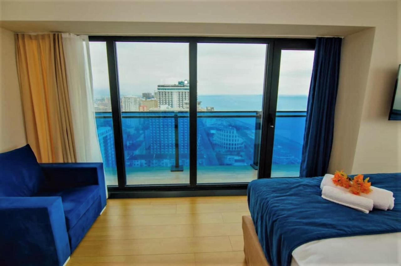 Sea Side Aparthotel In Orbi Complex Батуми Екстериор снимка