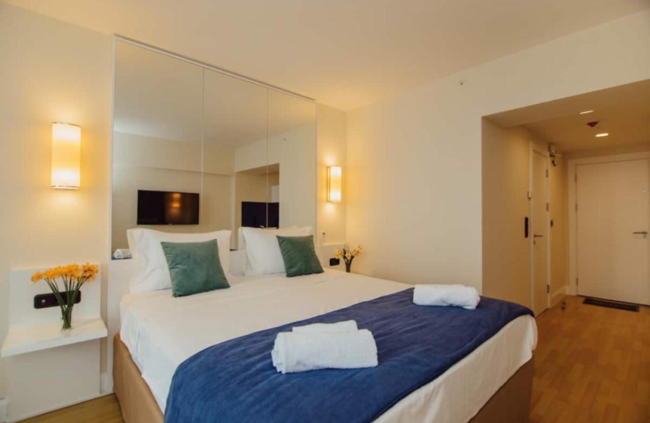 Sea Side Aparthotel In Orbi Complex Батуми Екстериор снимка