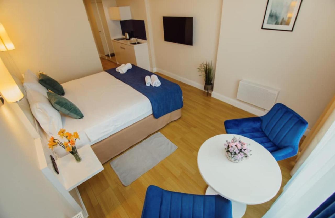 Sea Side Aparthotel In Orbi Complex Батуми Екстериор снимка