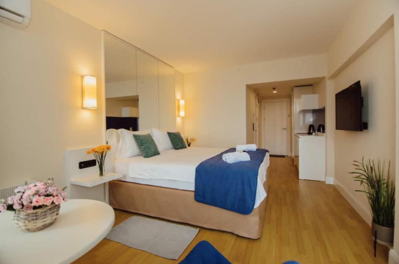 Sea Side Aparthotel In Orbi Complex Батуми Екстериор снимка